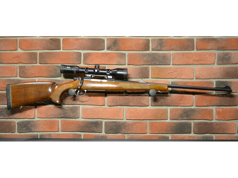 Карабин CZ-550 Lux к.30-06 Sprg (A558256) Карабин CZ-550 Lux к.30-06 Sprg (A558256)